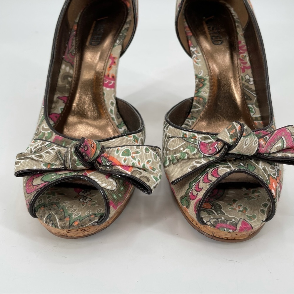 Kenneth Cole Reaction Paisley Peep Toe Heels - Picture 7 of 15